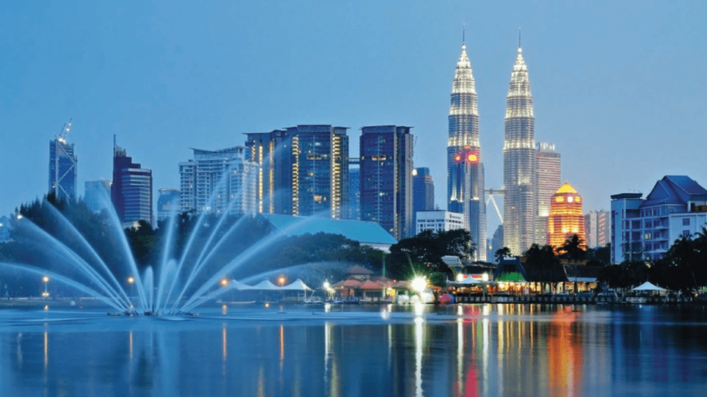 7 Rekomendasi Wisata Populer di Malaysia, Liburanmu Pasti Seru!