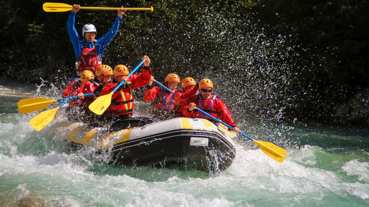 Rafting Citatih Sukabumi: Destinasi Terbaik Pemacu Adrenalin