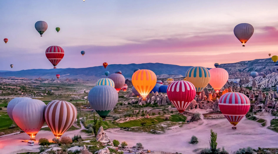 pemandangan yang menakjubkan di cappadocia