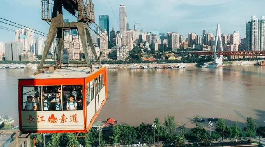  menikmati pemandangan spektakuler sungai Yangtze 