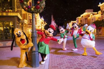 Christmas Edition Hongkong Triangle and Disneyland