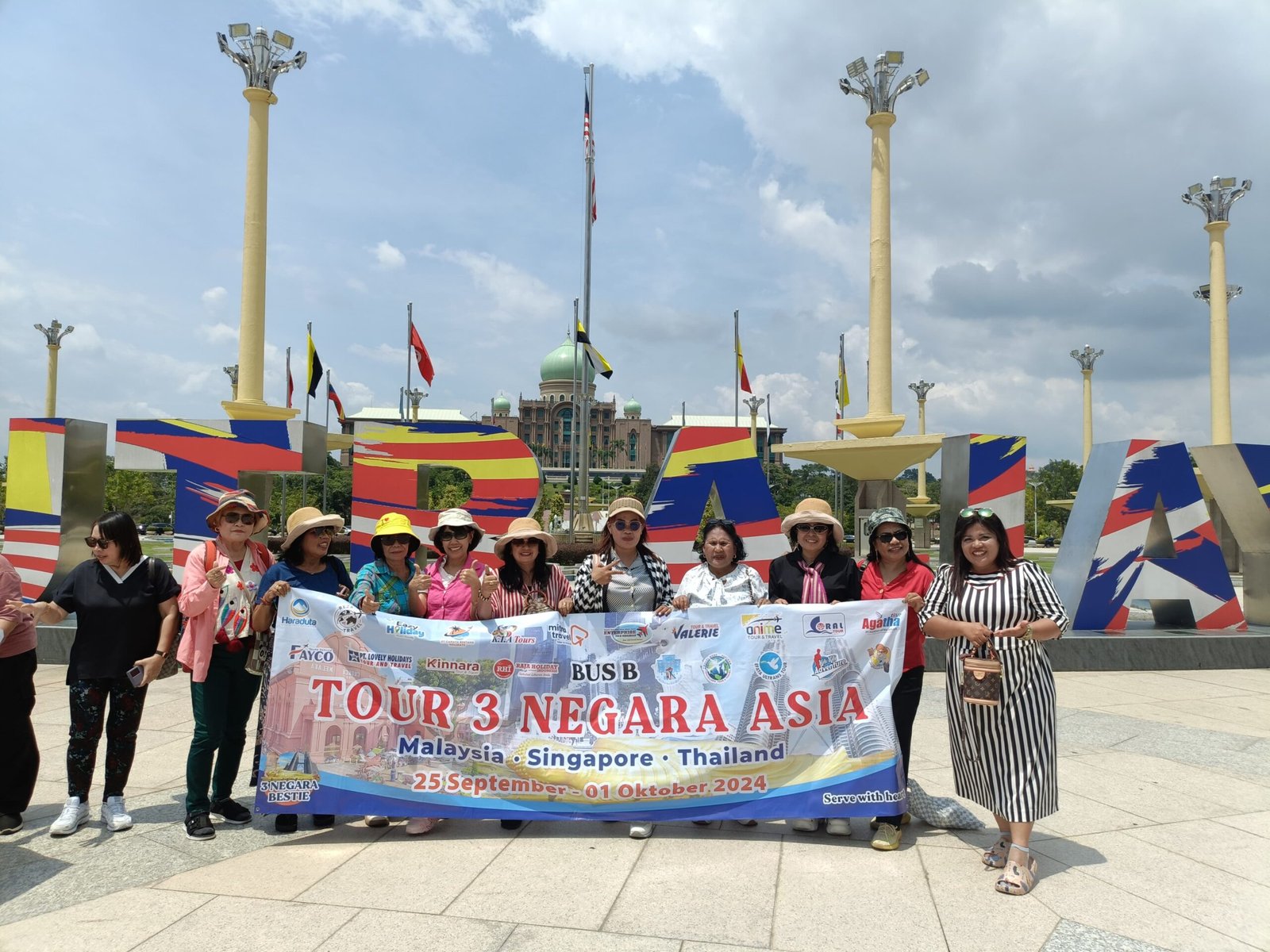 tour tiga negara - kilikiliadventure