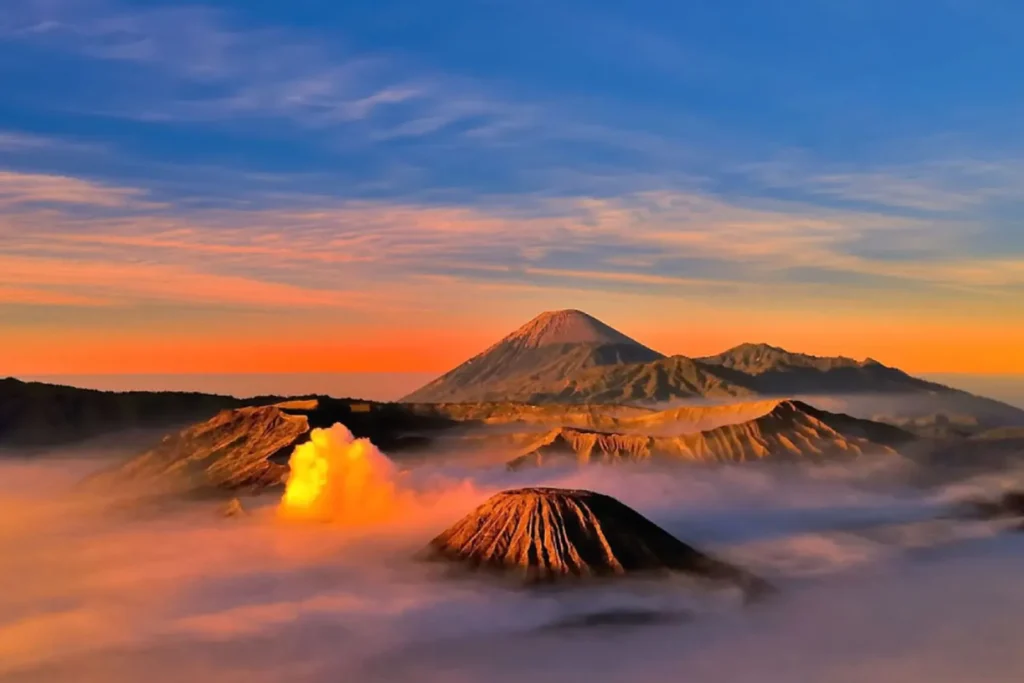 Menyambut Keindahan Sunrise di Bromo