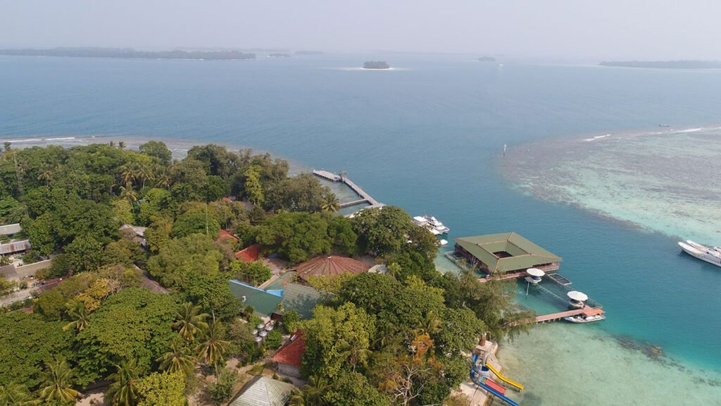 paket wisata pulau putri - raja wisata