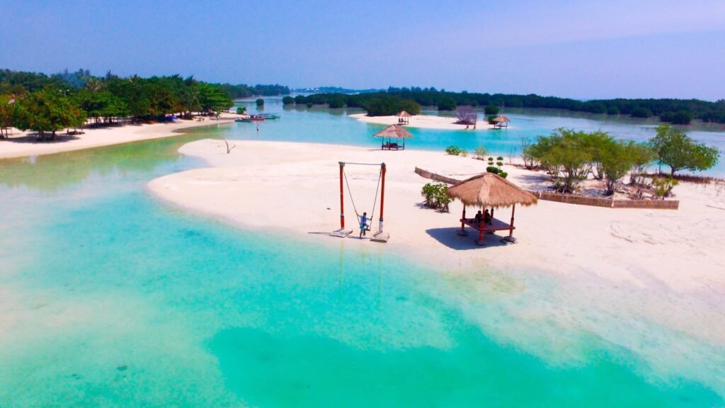 paket perjalanan pulau pari