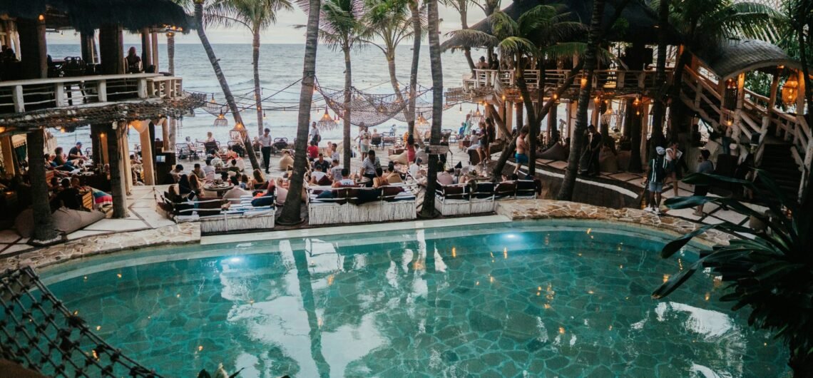 https://kilikiliadventure.com/beach-club-bali-yang-lagi-naik-daun-sudah-coba/