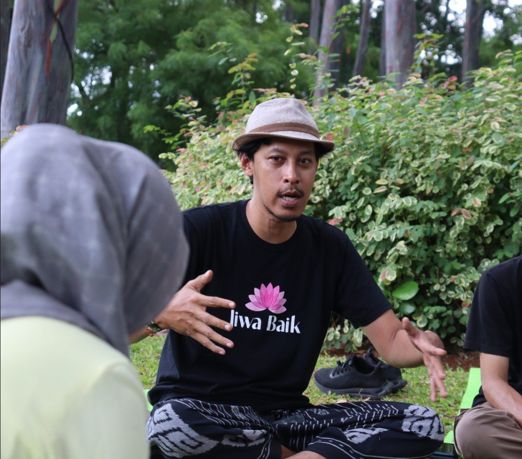 Facilitator memandu sesi refleksi