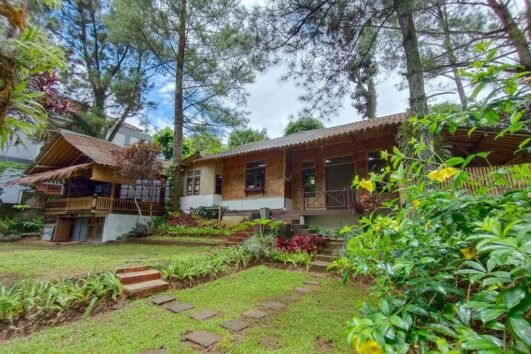 Aktivitas refleksi dan kontemplasi keluarga di Bamboo Sanctuary