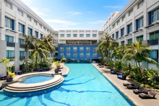 Aktivitas team building di Novotel Jakarta Mangga Dua Square Jakarta