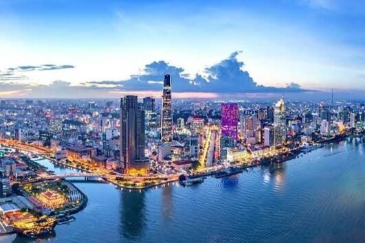 Pemandangan kota Ho Chi Minh Vietnam dalam paket wisata Vietnam