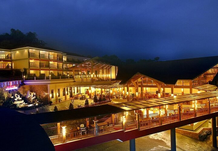Kegiatan 1 Day Team Building Grand USSU Hotel & Convention Bogor bersama Kili Kili Adventure untuk membangun kekompakan tim.